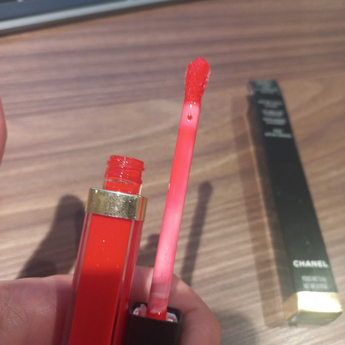 Гланцове на  Chanel