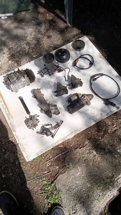 Части двигател Мерцедес 124