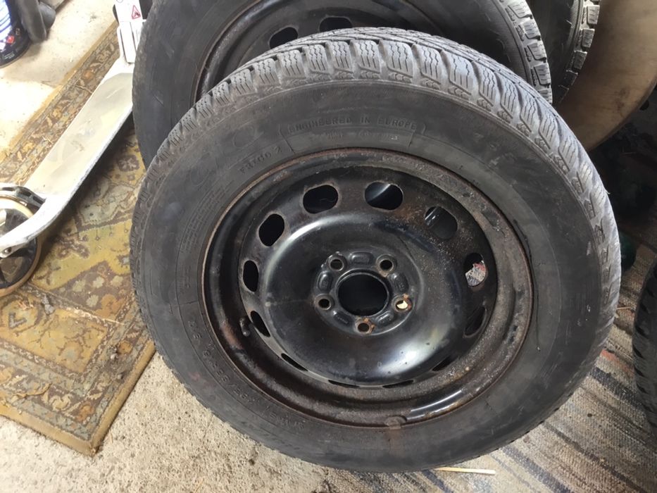 Roata de  175 60 85 completa iarna 90ron si antena parabolica 40