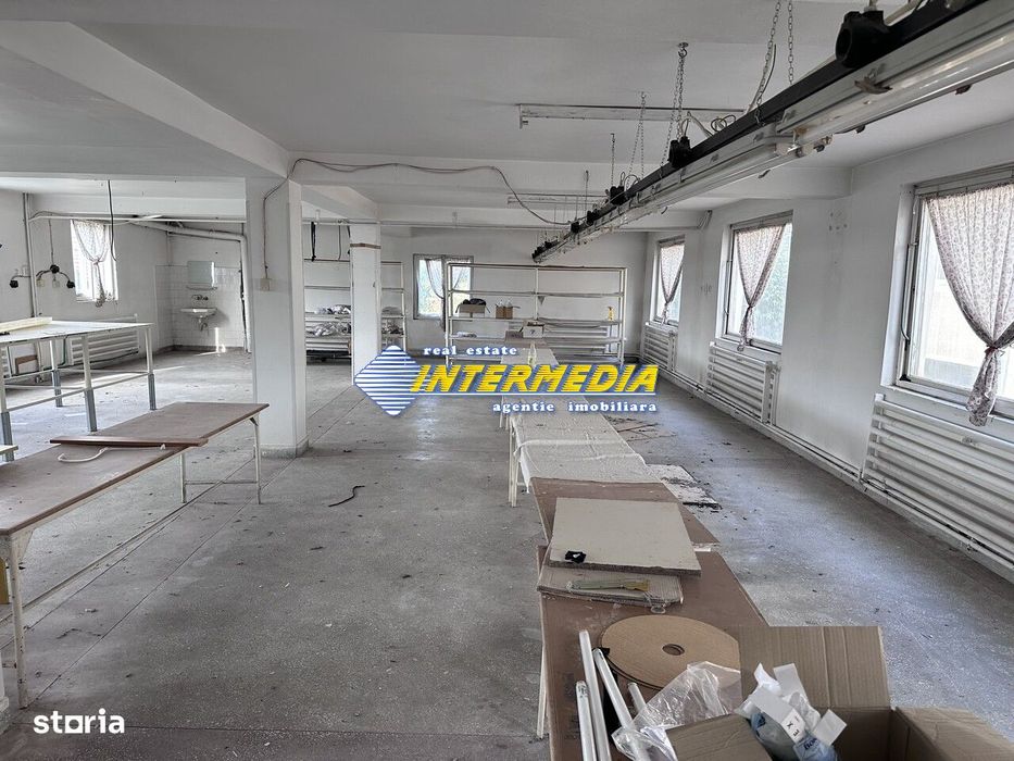 Spatiu comercial de inchiriat 250 patrati in Centru