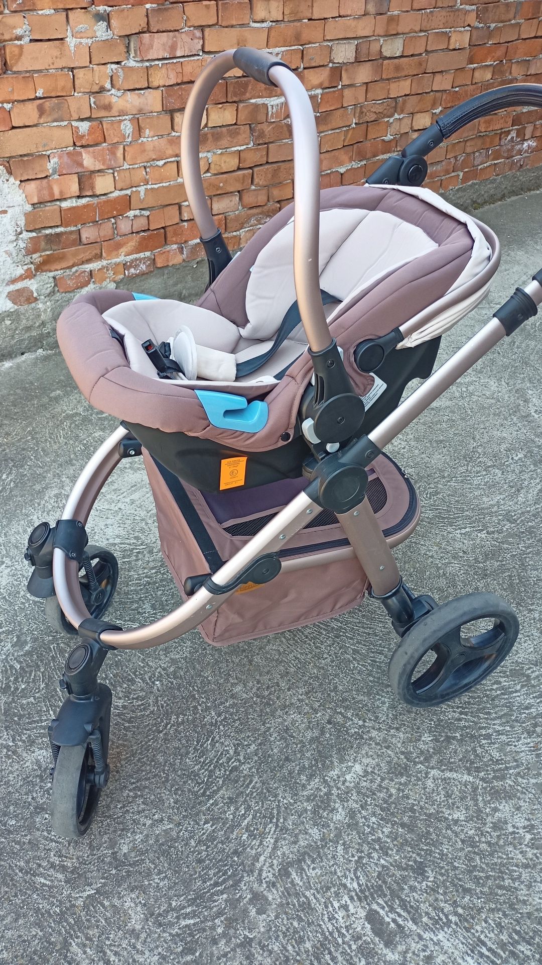 Бебешка количка Chipolino nina 3 in 1