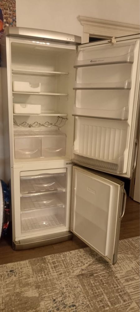 Продам холодильник рабочий