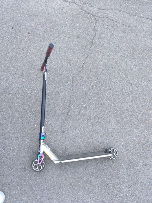 Продам самокат металический