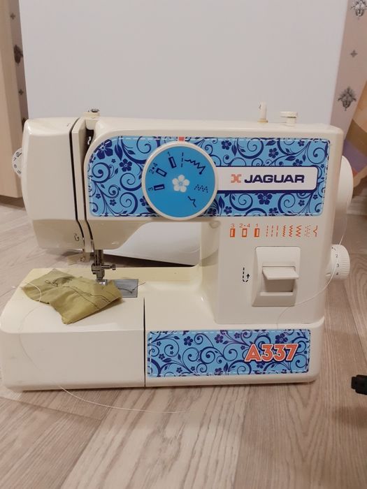 Швейная машинка .