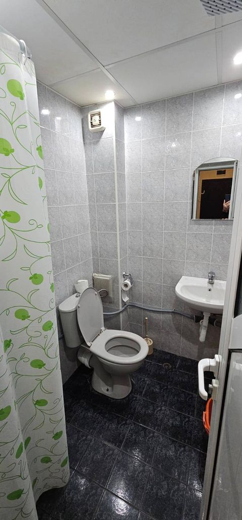 Дава се под наем Двустаен апартамент в Варна, Западна промишлена зона - 50 кв.м за 510 € - Снимка #3