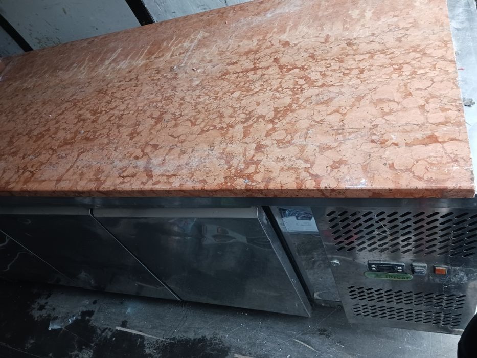 Vând echipament fast food