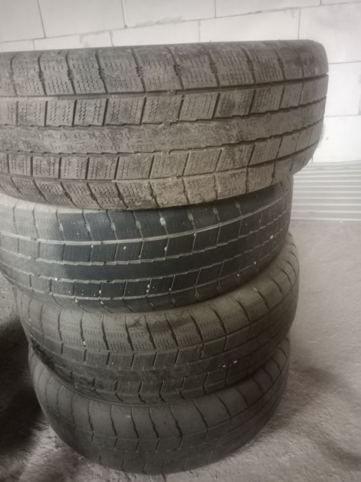 Продам зимнюю резину R15