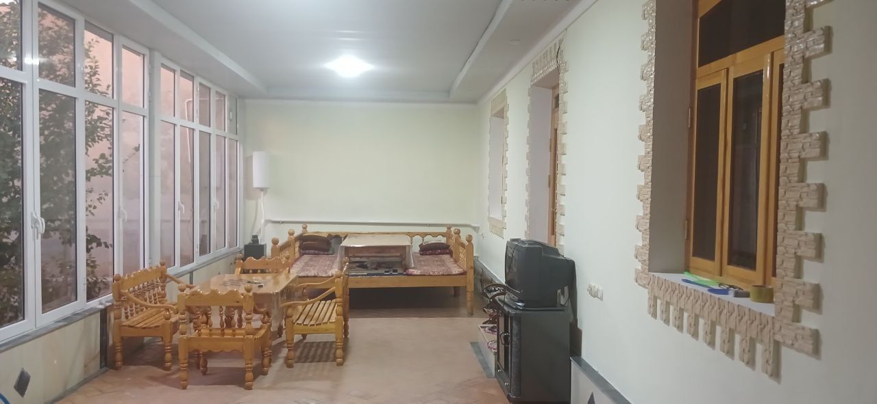 Gala osiyoda Uchaska sotiladi 4.5 sotiq