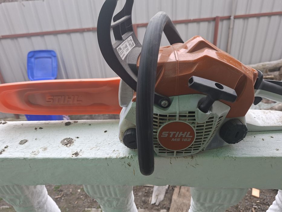 Motofierastrau STIHL MS 162, putere 1.6CP, lama 30cm