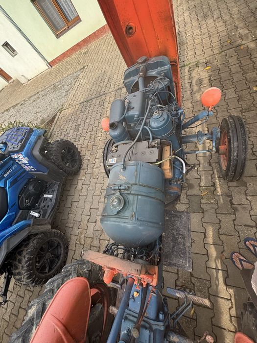 Tractor Fiat 211