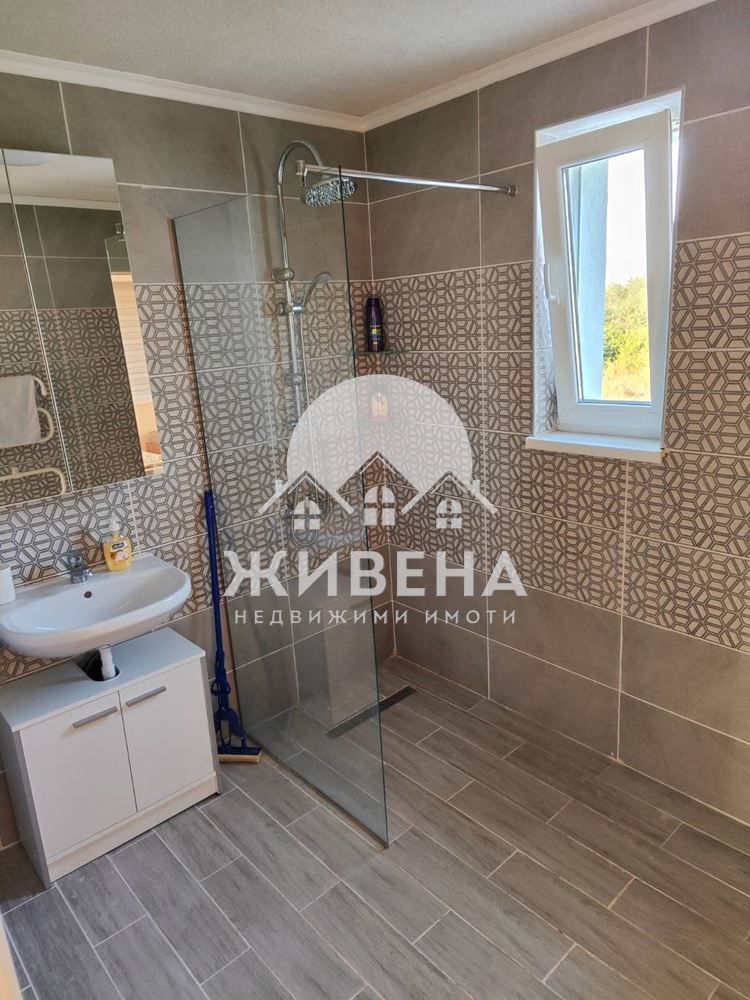 Продавам нова къща в с.Славеево, площ 120 кв.м