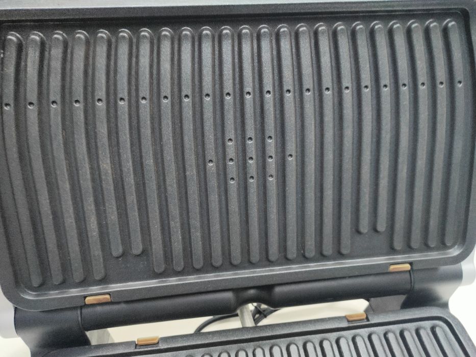 Vând grill electric Tefal Oprigril XL