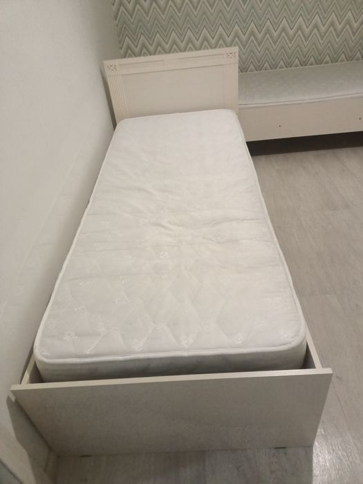 Кровать односпальная