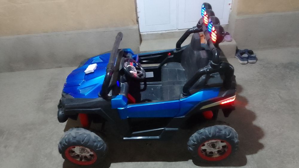 Bolalar moshinchasi JEEP