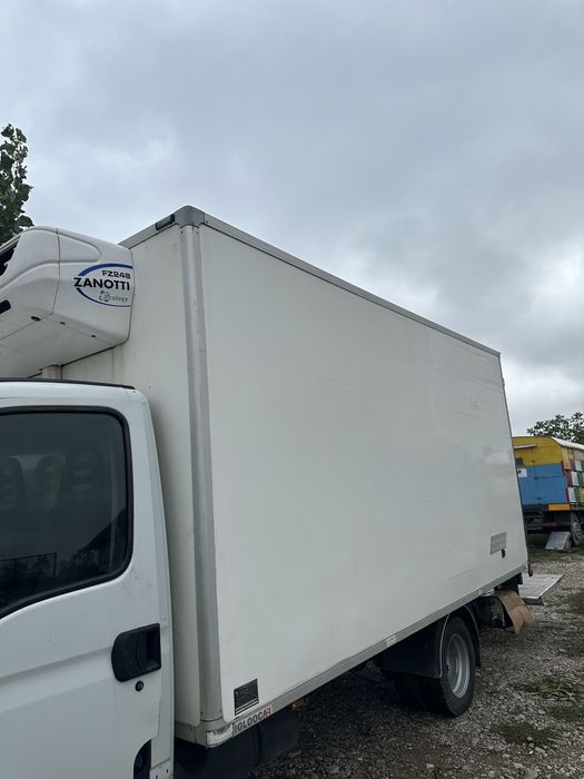 Vand cub frigorific cu lift