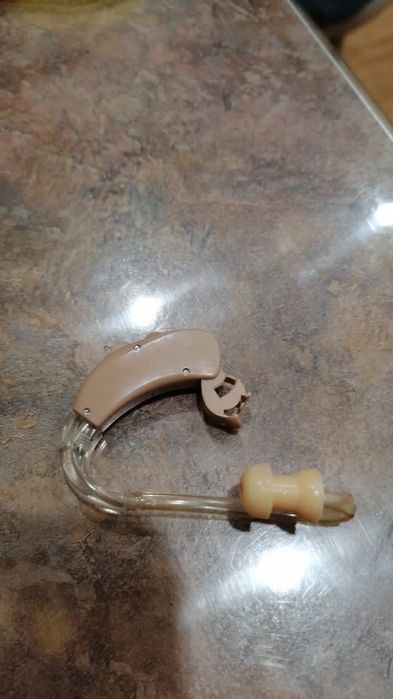 Продам слуховой аппарат бу