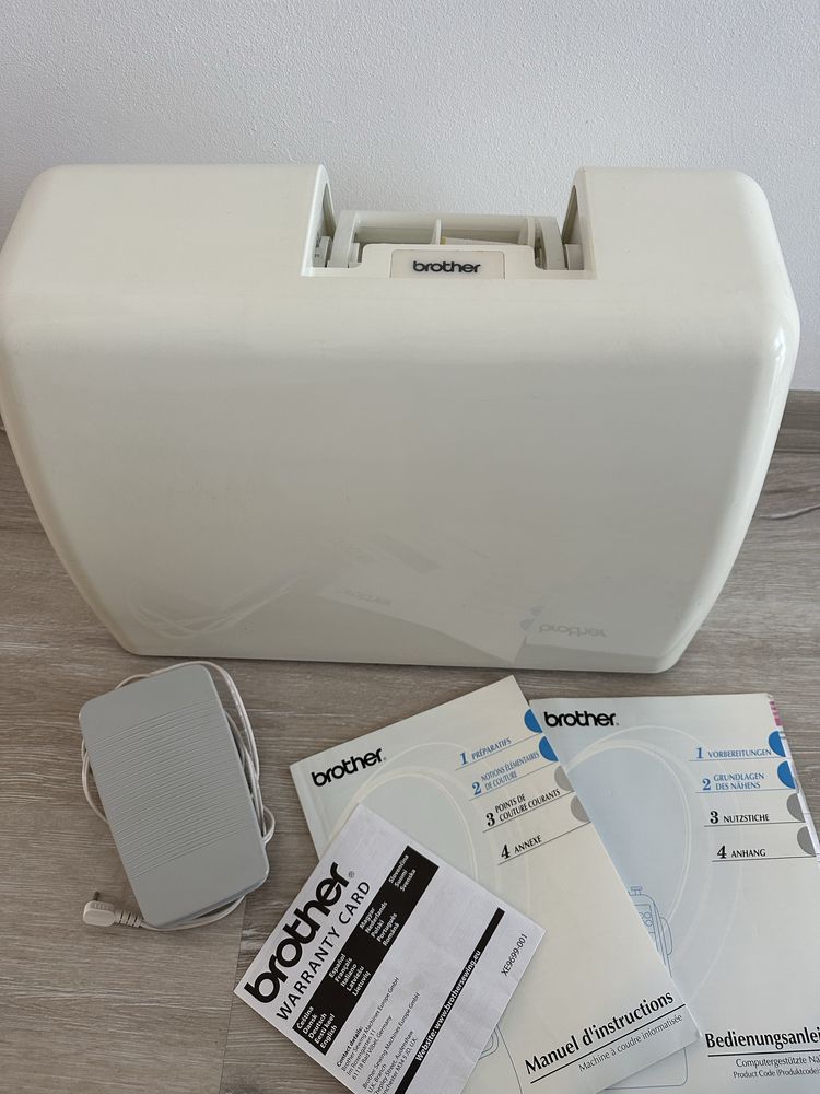 Masina de cusust computerizata Brother NV35