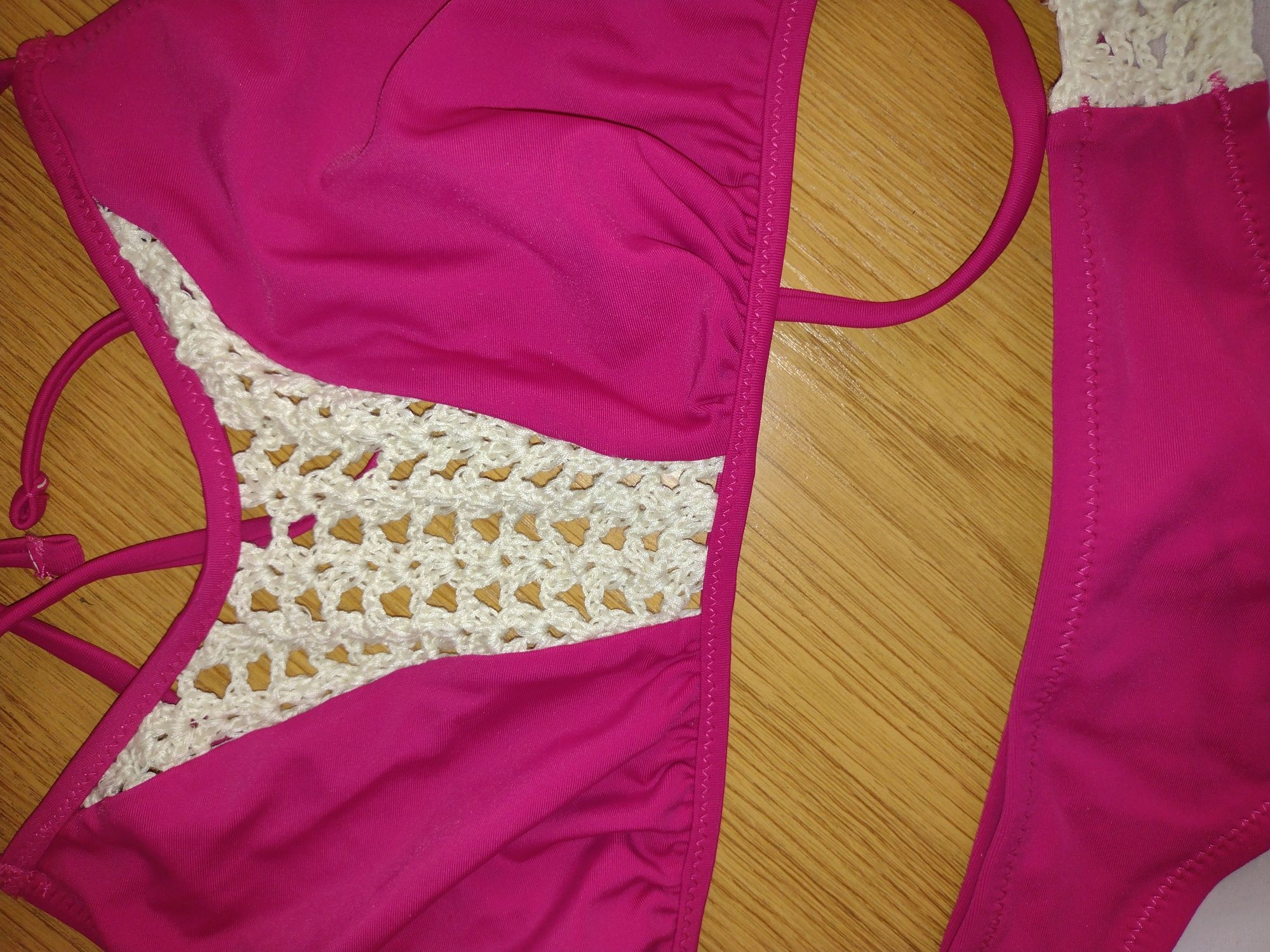 Costum de baie roz fucsia