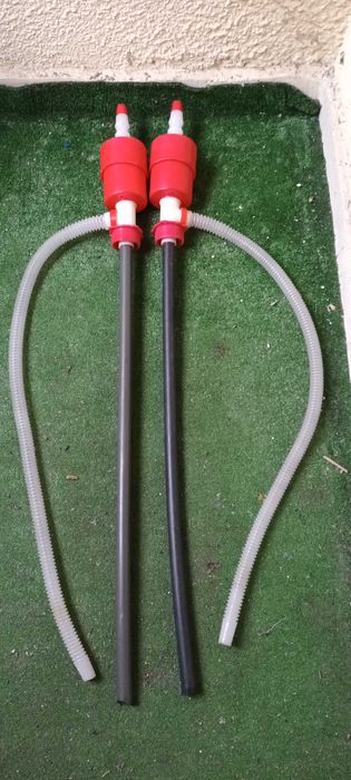 2 броя ръчни помпи за течности нафта или масло