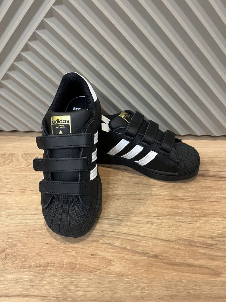 Кроссовки adidas 30 р. Оригинал