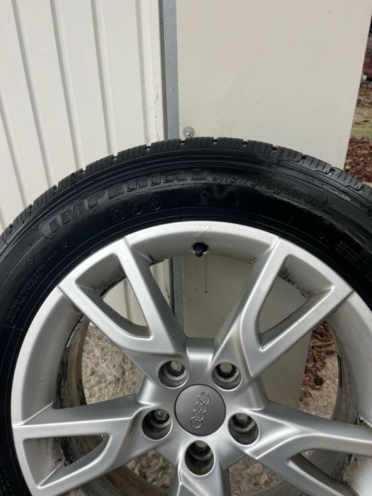 Джнати с гуми 17 цола audi Q3