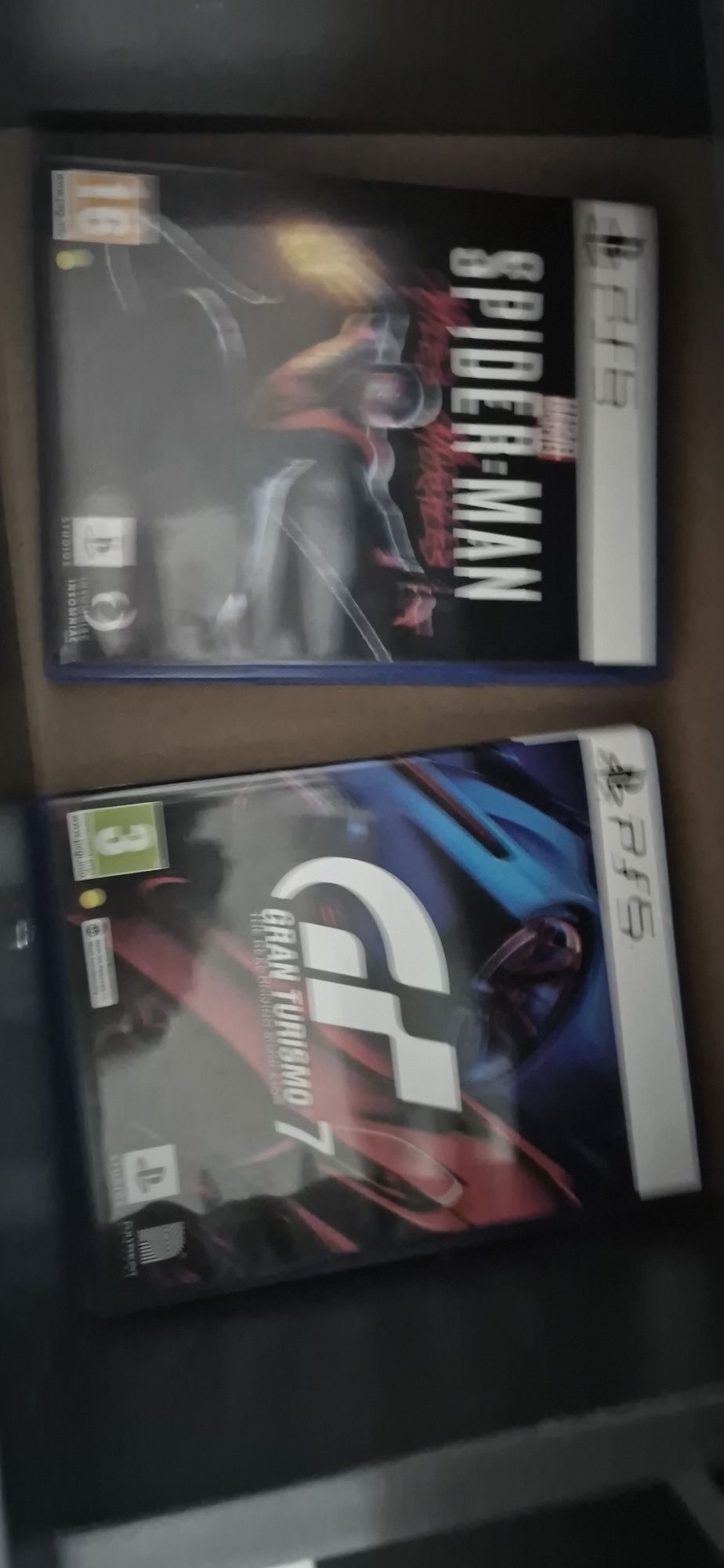 Vând playstation 5 cu cd , 2 controller Bacau
