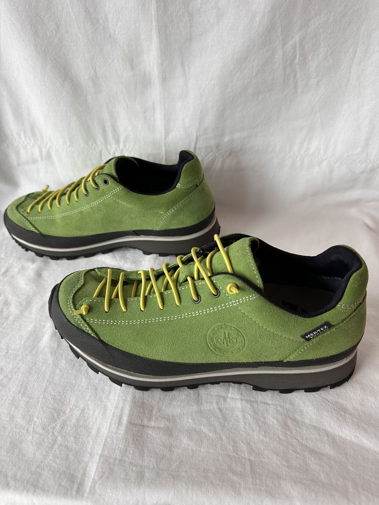 Pantofi drumetie,treking,Lomer,marime 37