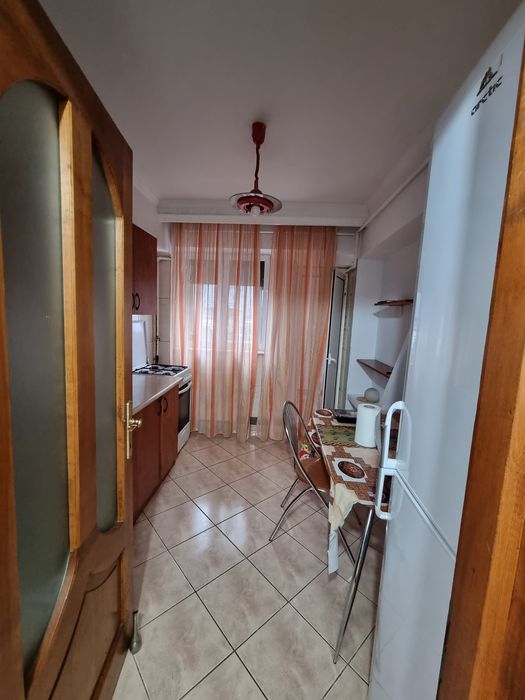 Apartament 3 camere de inchiriat
