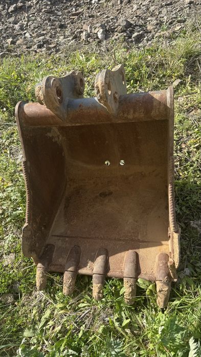 Продам Ковш для Экскаватора