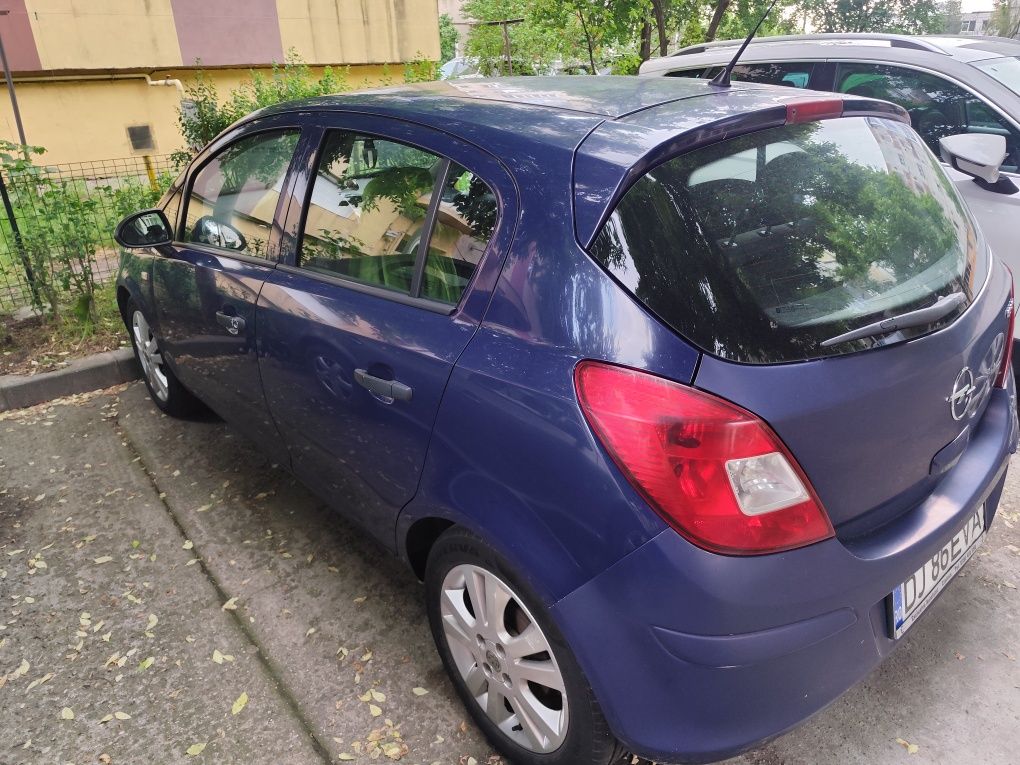 Vând Opel CORSA D