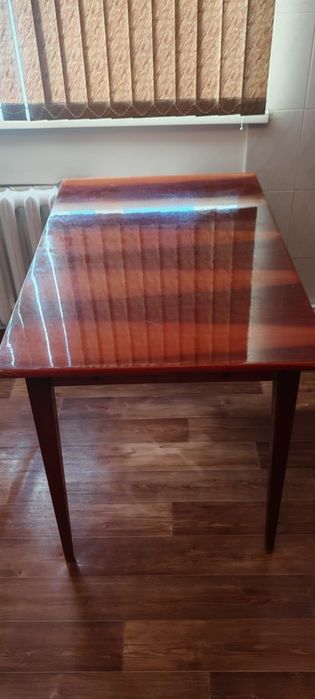 Продам  стол полировный