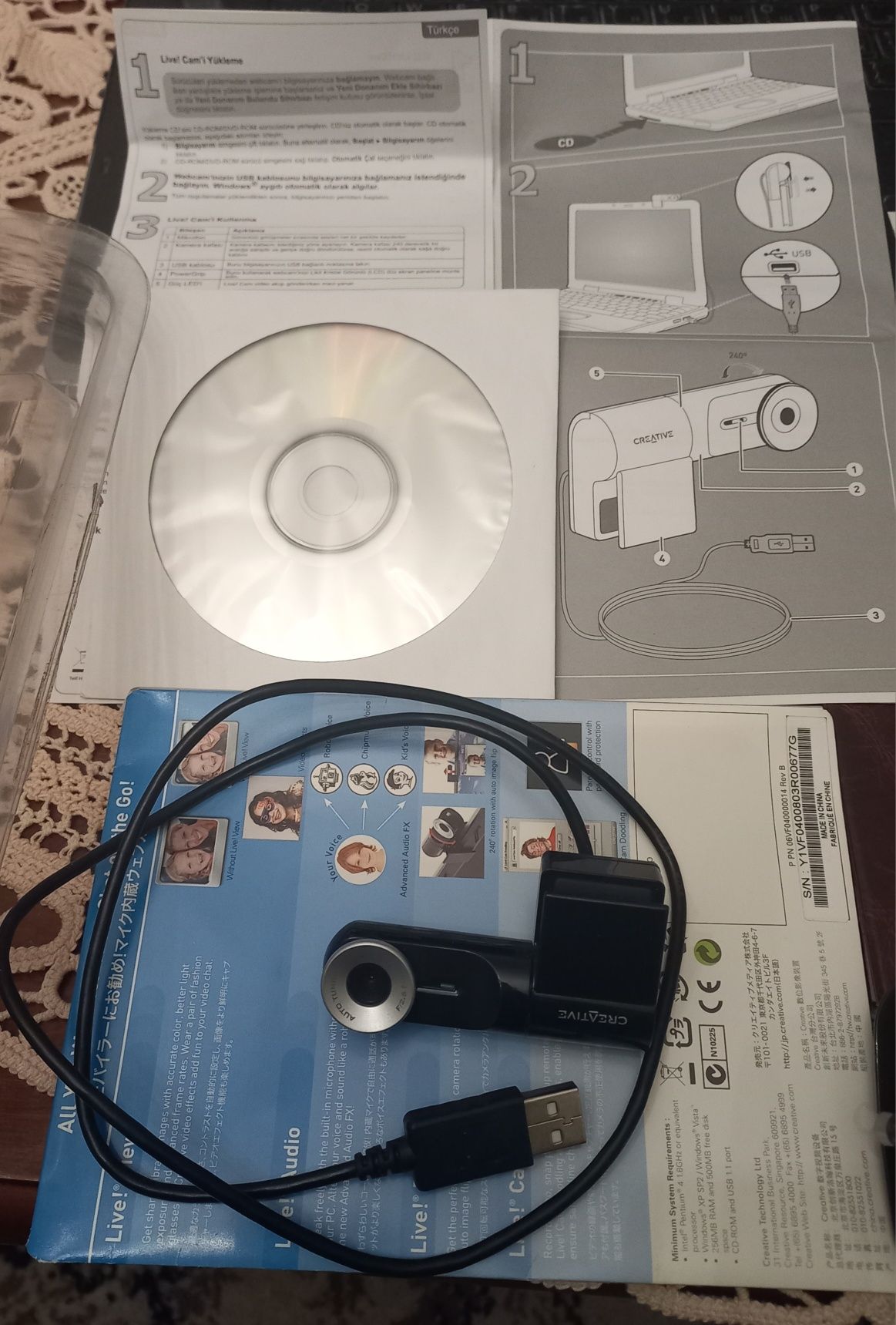 Видеокамера KREATIVE для ноутбука с установочным диском