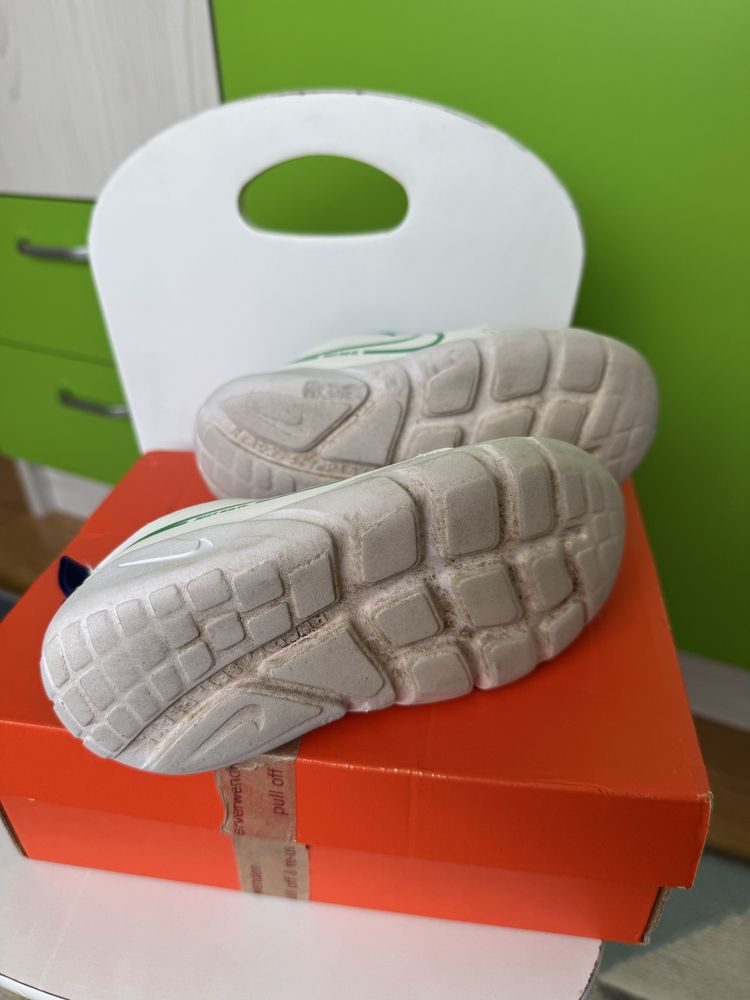 Маратонки Nike Flex runner размер 27