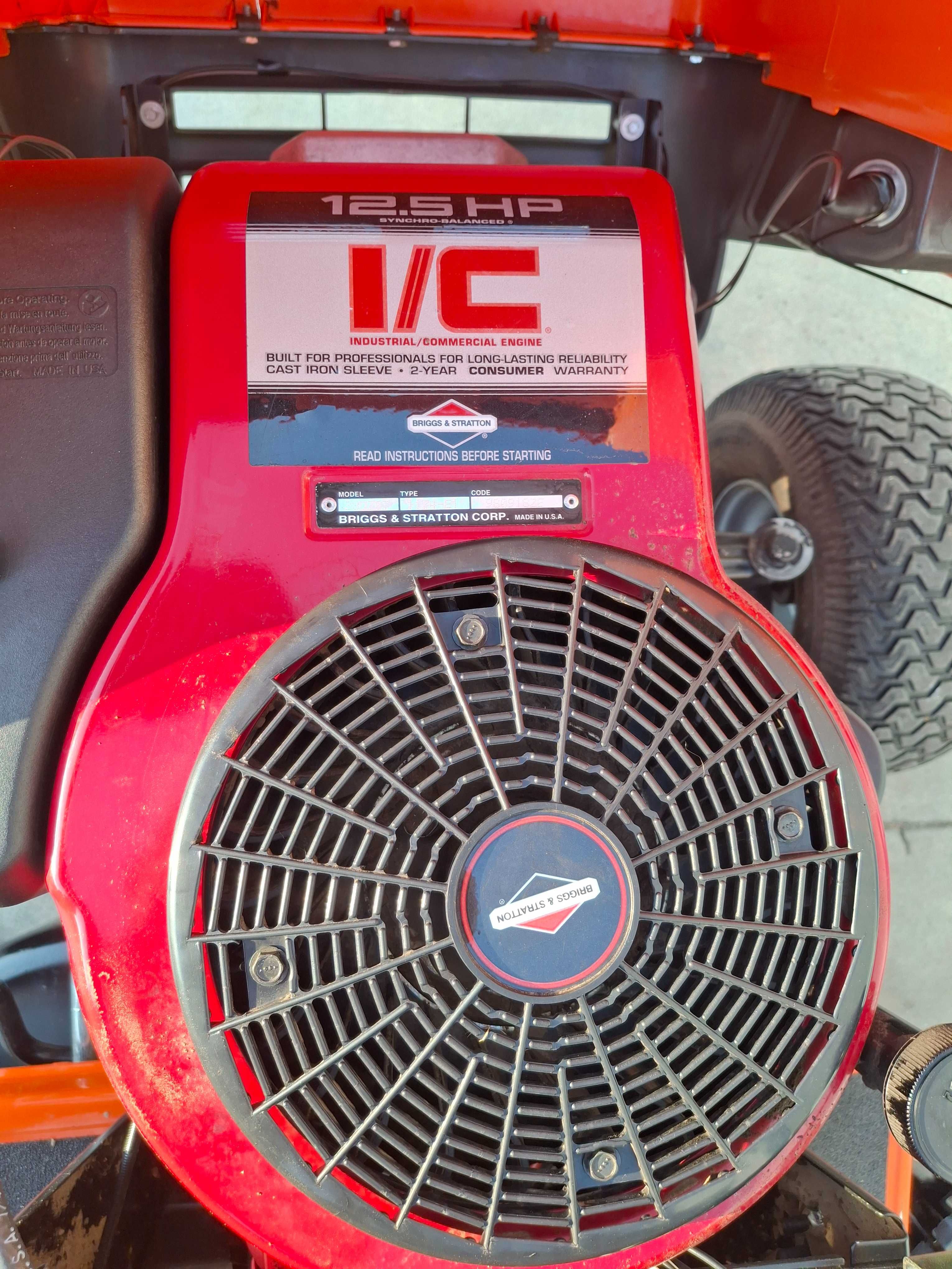 Тракторна косачка husqvarna 12.5Hp