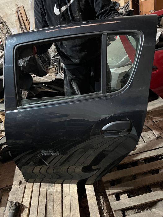 Portiere dacia sandero stanga/dreapta