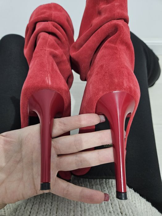 Botine rosii piele intoarsa, 36