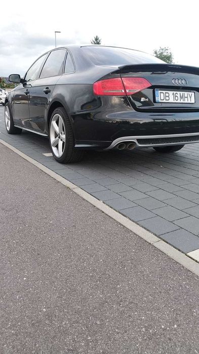 Dezmembrez Audi A4 Sline