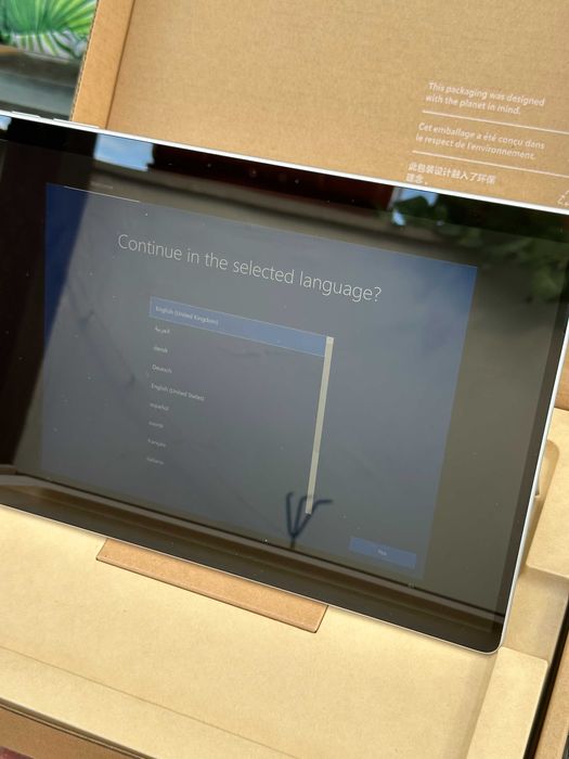 Surface Pro 9 i7/ 32RAM/ 1TB SSD Windows Pro