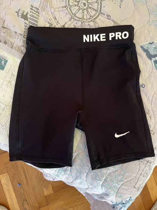 Спортни къси панталонки “nike”