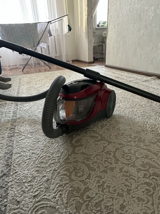 Продам пылесос на запчасти