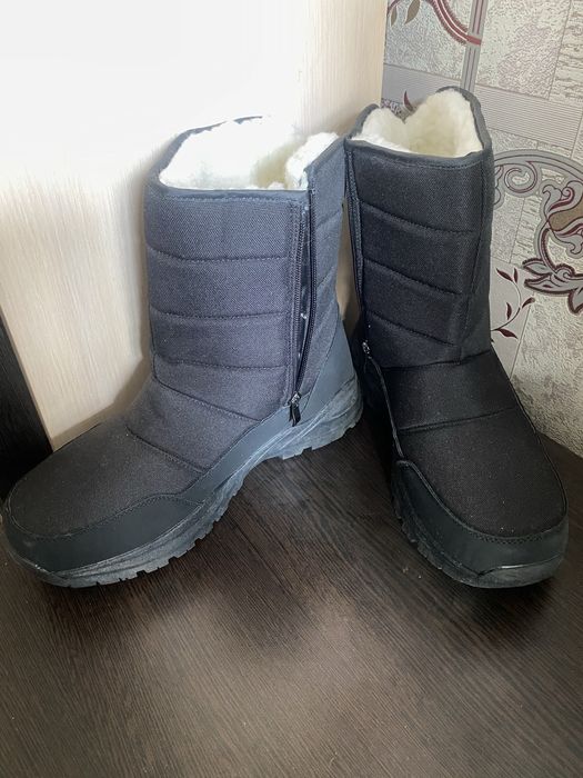 Продам мужскую зимнюю обувь
