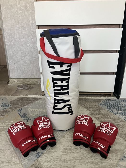 Груша сатылады перчаткимен