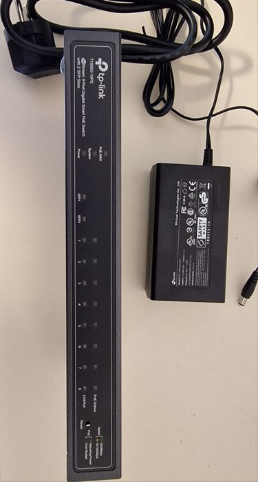 Switch tp-link JetStream 8 port gigabit Model - T1500G-10PS