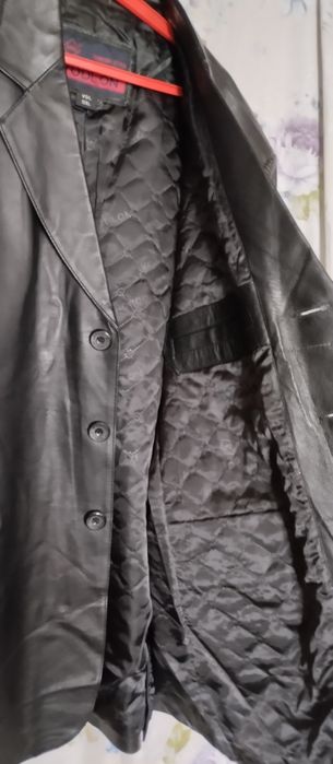 Продаю кожаный пиджак