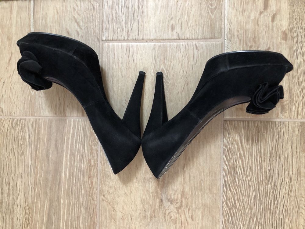 Pantofi cu toc 38