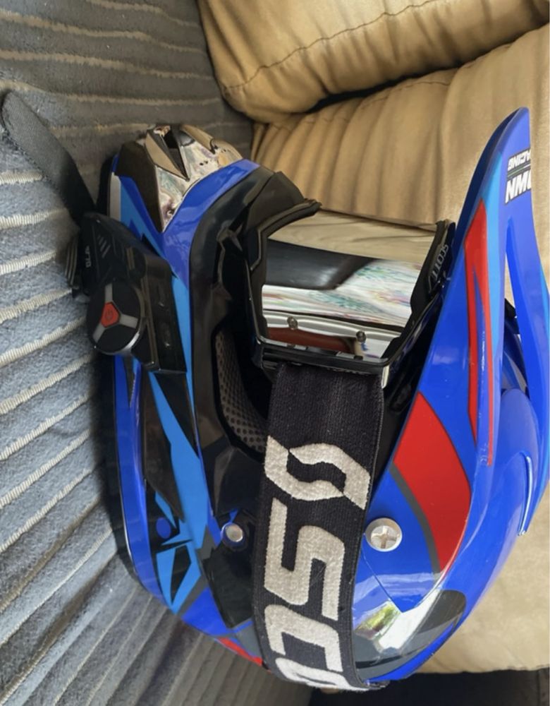 Casca Motocross marimea L la pachet cu ochelarii scott si intercom