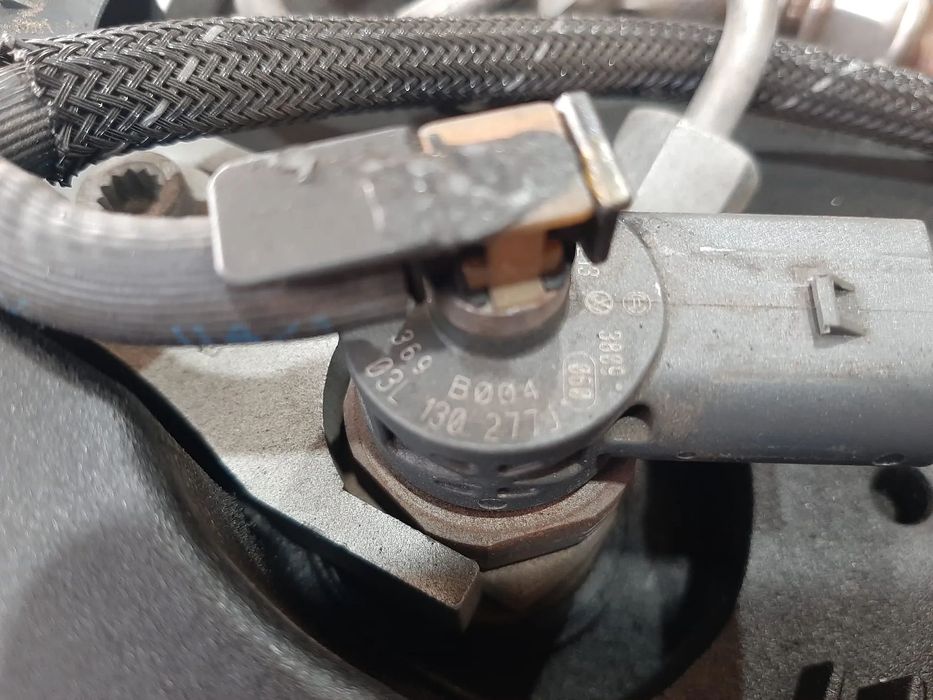 injector 2.0 tdi cgl   audi q5 a4 b8 8k audi a5 a6 vw  golf 6  0445110369
