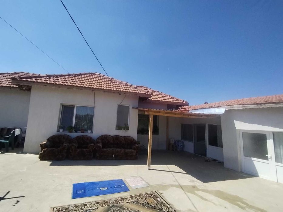 Модерна селска къща в Лъвино, готова за вас!