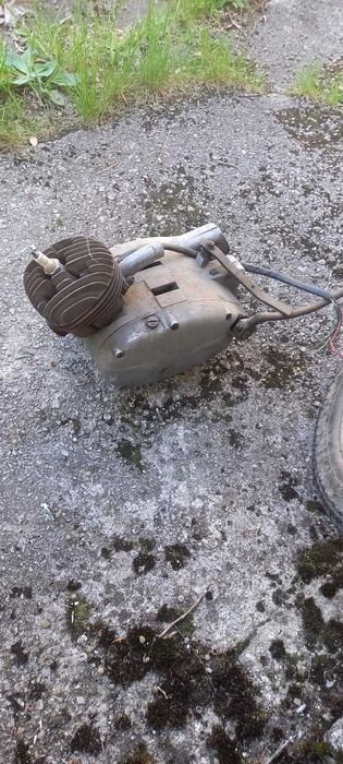Мотор 50 кубика в отлично състояние