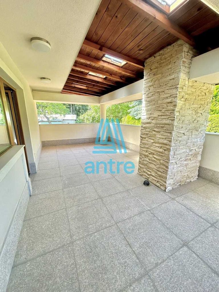 Продава се Къща в с. Бистрица, Област София-град - 410 кв.м за 2183 €/кв.м - Снимка #16